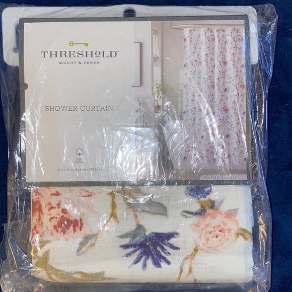 Threshold Cotton Shower Curtain Floral Bird Size 72in X 72in - Picture 4 of 5